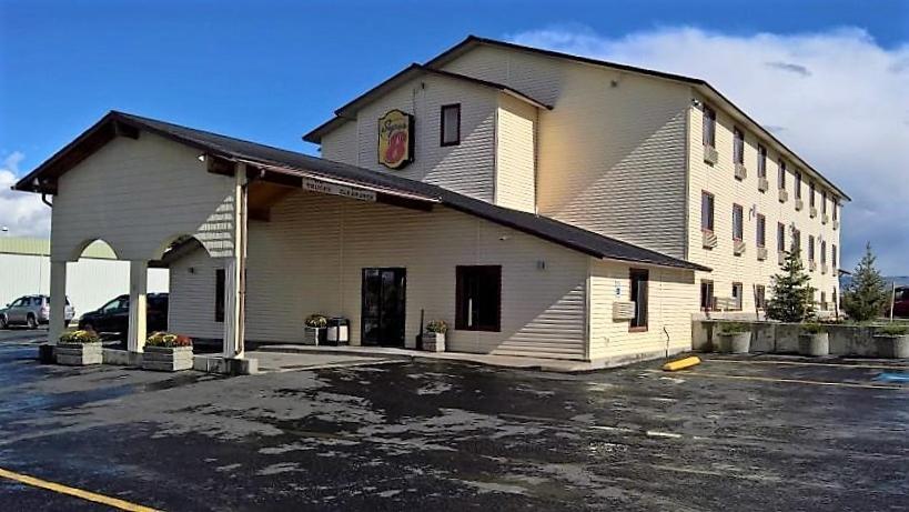 Super 8 By Wyndham Dillon Motel Exterior photo